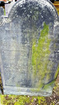 Julian and Anne Dibben gravestone